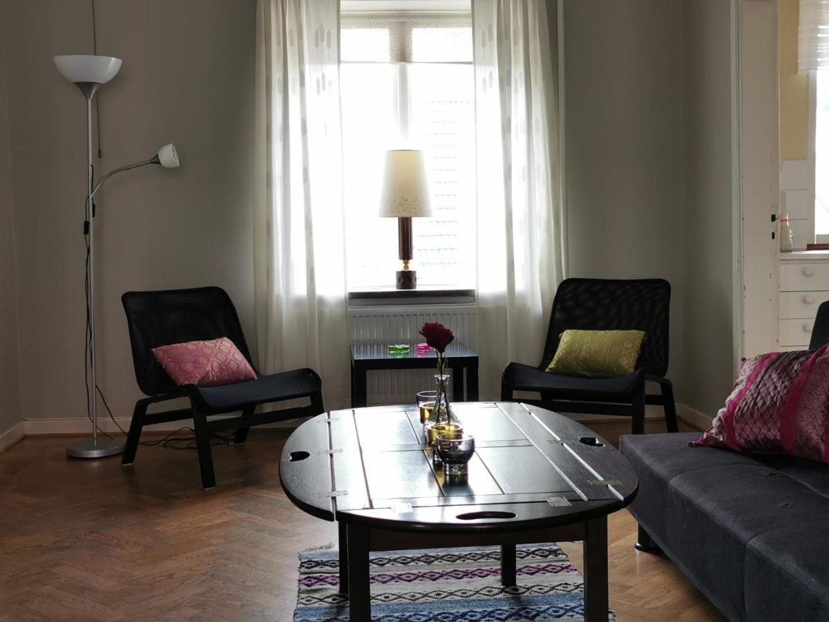 Gamla Skolan Rum & Oevernattning I Spjutstorp Leilighet Eksteriør bilde